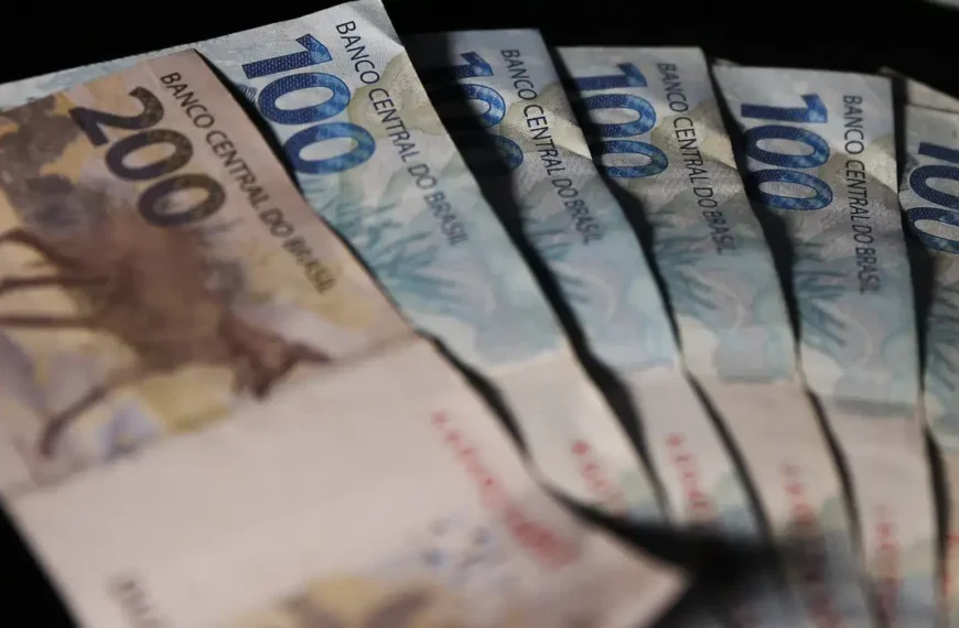 Chegando nas contas Pagamento dos servidores estaduais da Paraíba começará quinta-feira (29)