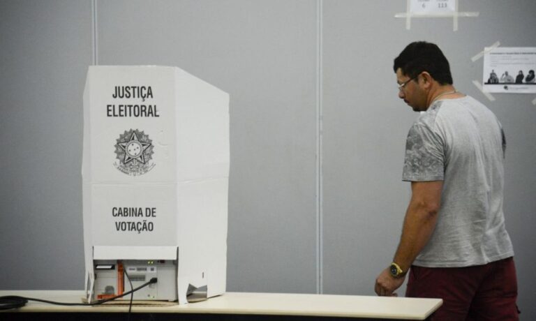 eleicoesUrnas
